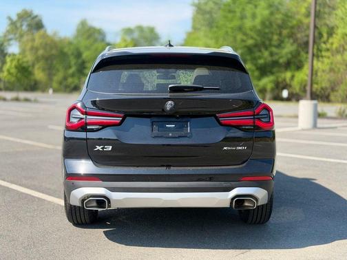 Black Sapphire Metallic 2023 BMW X3 xDrive30i