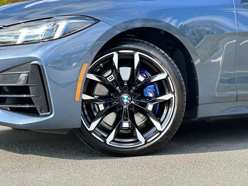 2025 BMW M440 i xDrive