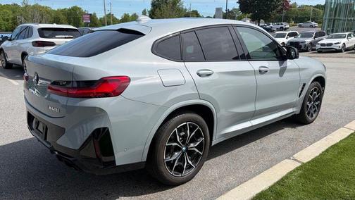 Gray Metallic 2025 BMW X4 M40i