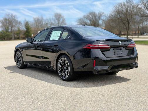Black Sapphire 2027 BMW 530 i xDrive
