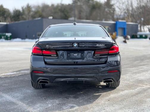 2023 BMW 540 i xDrive