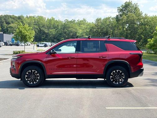 Radiant Red 2024 Chevrolet Traverse Z71