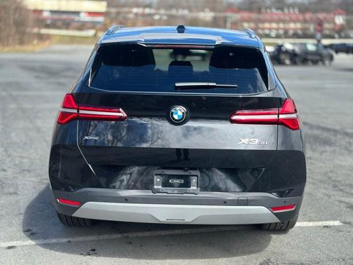 Black Sapphire Metallic 2025 BMW X3 30 xDrive