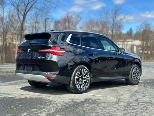 Black Sapphire Metallic 2025 BMW X3 30 xDrive