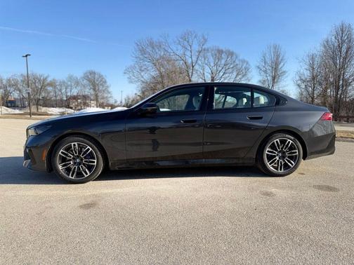 2026 BMW 530 i xDrive