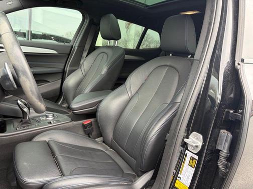 Black Sapphire Metallic 2020 BMW X2 xDrive28i