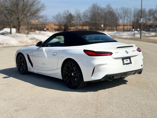 Alpine White 2026 BMW Z4 sDrive30i