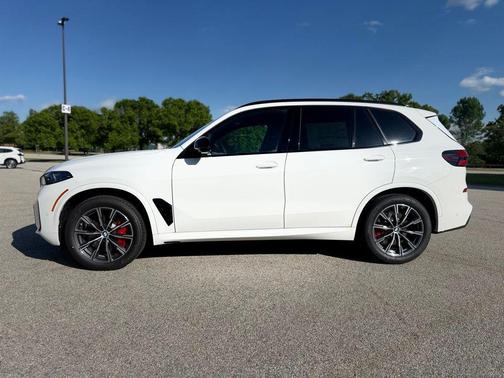 Alpine White 2026 BMW X5 M60i