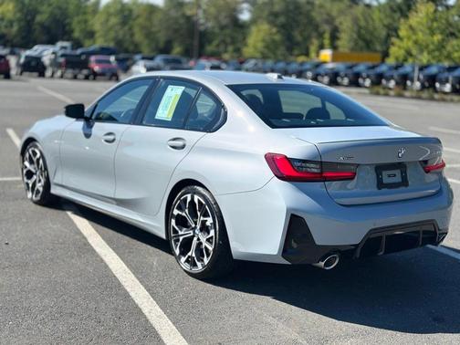 2025 BMW 330 i xDrive