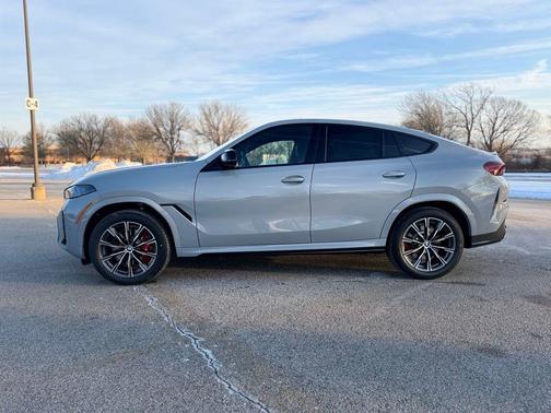 2026 BMW X6 M60i