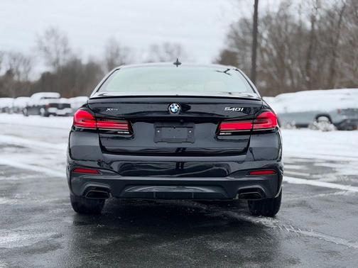 2023 BMW 540 i xDrive