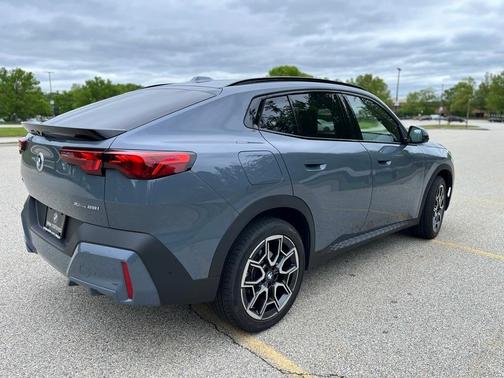 2025 BMW X2 xDrive28i