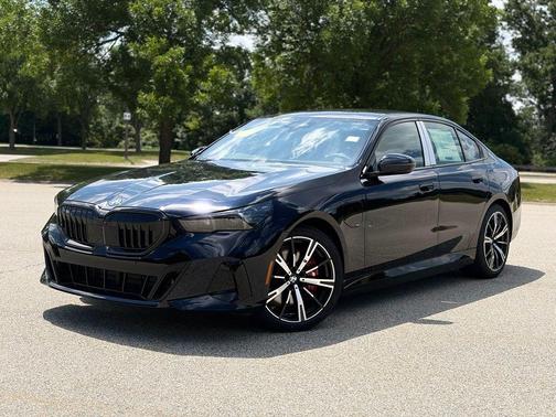 Carbon Black Metallic 2027 BMW 550e 550E XDRIVE