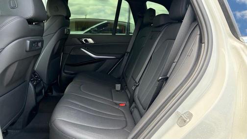 Alpine White 2022 BMW X5 xDrive40i