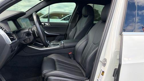 Alpine White 2022 BMW X5 xDrive40i