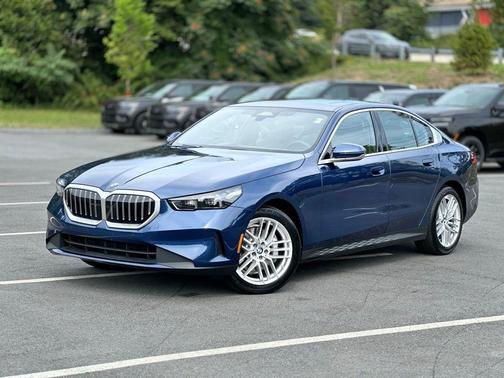 2025 BMW 530 i xDrive