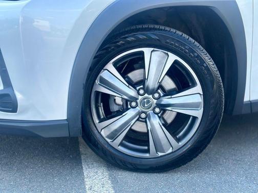 White Pearl 2021 Lexus UX 250h Base