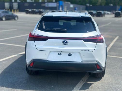 White Pearl 2021 Lexus UX 250h Base