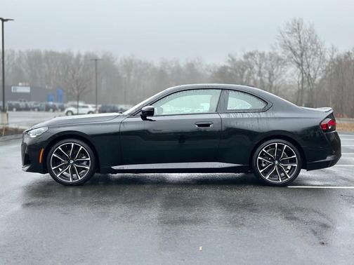 2024 BMW 230 i xDrive