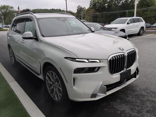 2024 BMW X7 xDrive40i