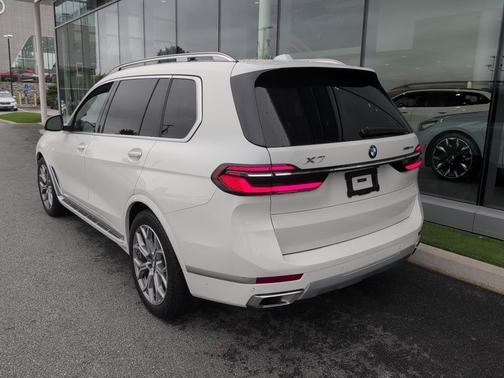 2024 BMW X7 xDrive40i