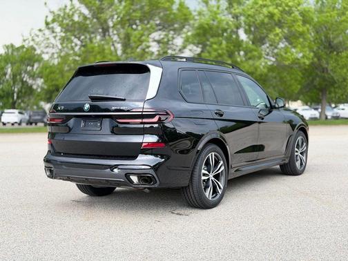 475 2027 BMW X7 xDrive40i