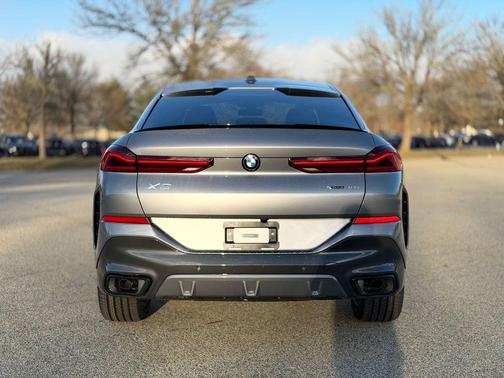 2026 BMW X6 xDrive40i