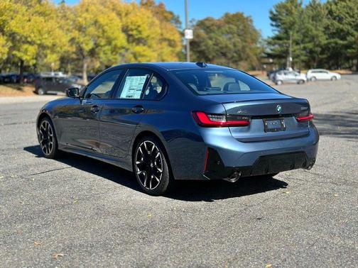 2025 BMW 330 i xDrive