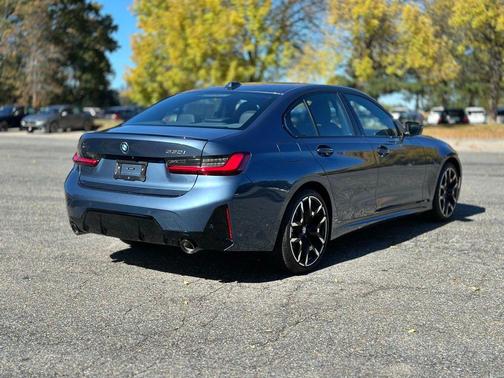 2025 BMW 330 i xDrive