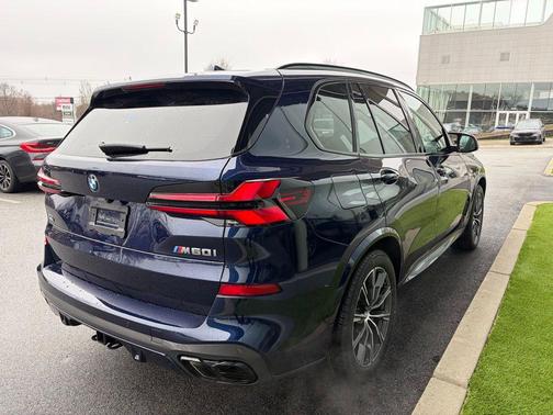 Tanzanite Blue II Metallic 2024 BMW X5 M60i