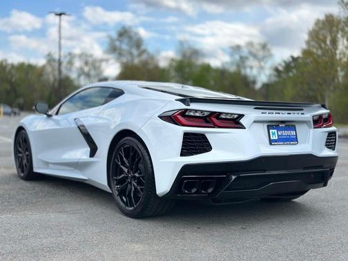 Ceramic Matrix Gray Metallic 2023 Chevrolet Corvette Stingray w/2LT