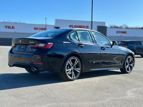 2023 BMW 330 i xDrive