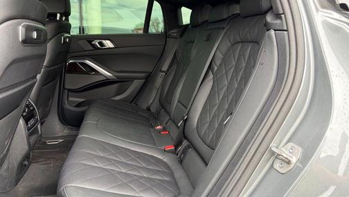 Skyscraper Gray Metallic 2024 BMW X6 xDrive40i