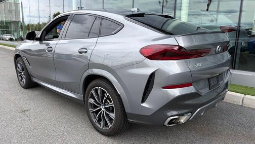 Skyscraper Gray Metallic 2024 BMW X6 xDrive40i