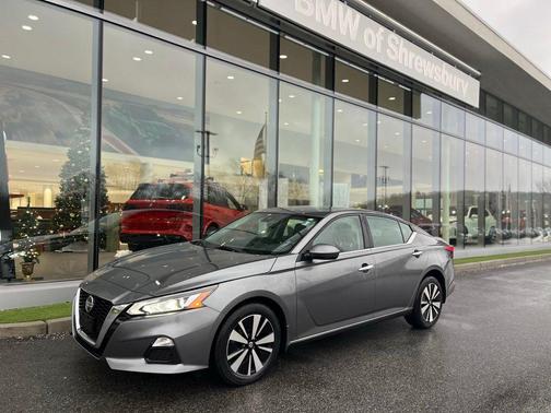 2022 Nissan Altima 2.5 SV