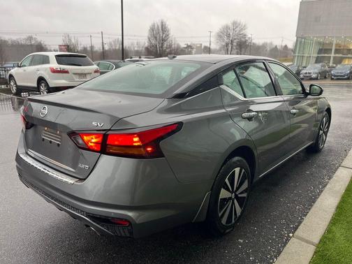 2022 Nissan Altima 2.5 SV