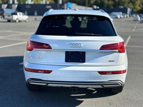 2023 Audi Q5 45 Prestige