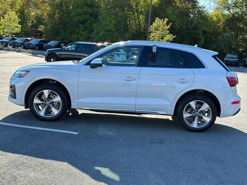 2023 Audi Q5 45 Prestige