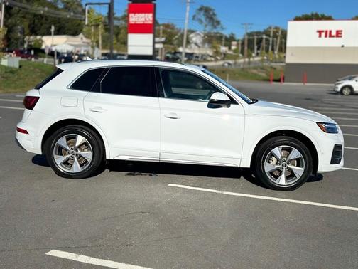 2023 Audi Q5 45 Prestige