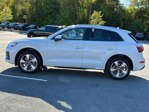 2023 Audi Q5 45 Prestige