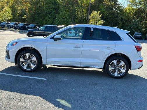 2023 Audi Q5 45 Prestige