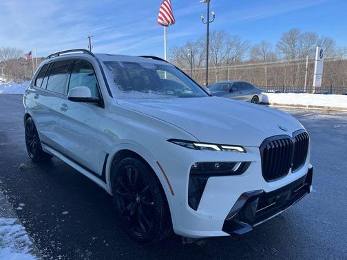 2024 BMW X7 xDrive40i