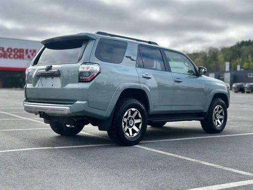 Lunar 2022 Toyota 4Runner TRD Off Road Premium