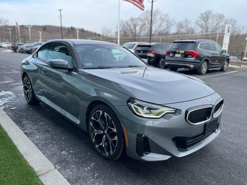 2025 BMW 230 i xDrive