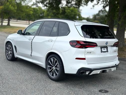 2026 BMW X5 PHEV xDrive50e