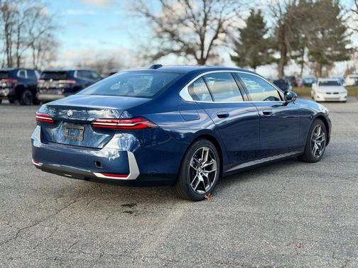 2026 BMW 530 i xDrive