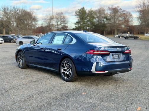 2026 BMW 530 i xDrive