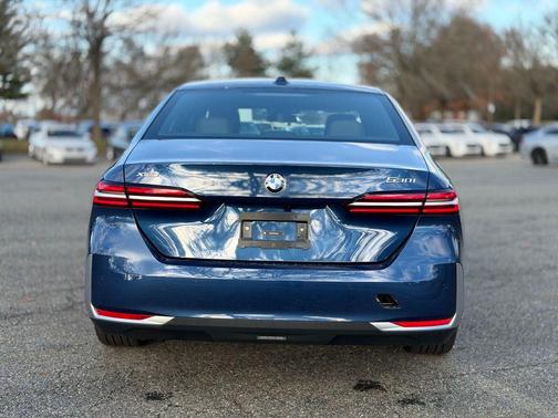 2026 BMW 530 i xDrive