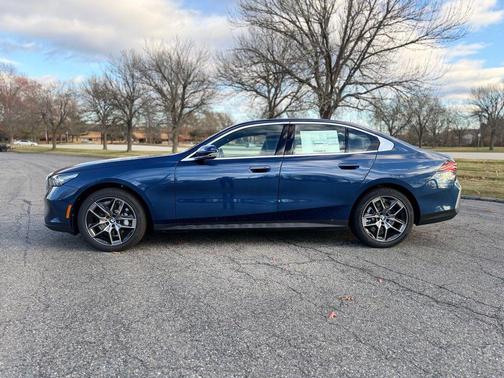 2026 BMW 530 i xDrive