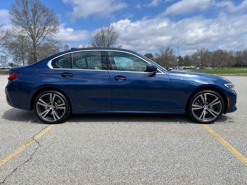 2022 BMW 330 i xDrive